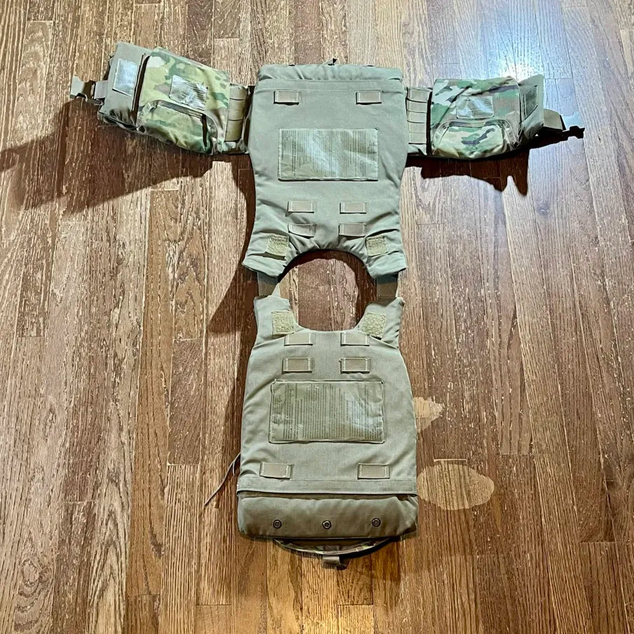 Improved Outer Tactical Vest (IOTV) Gen 4 – Size Small – Complete Base Carrier Setup